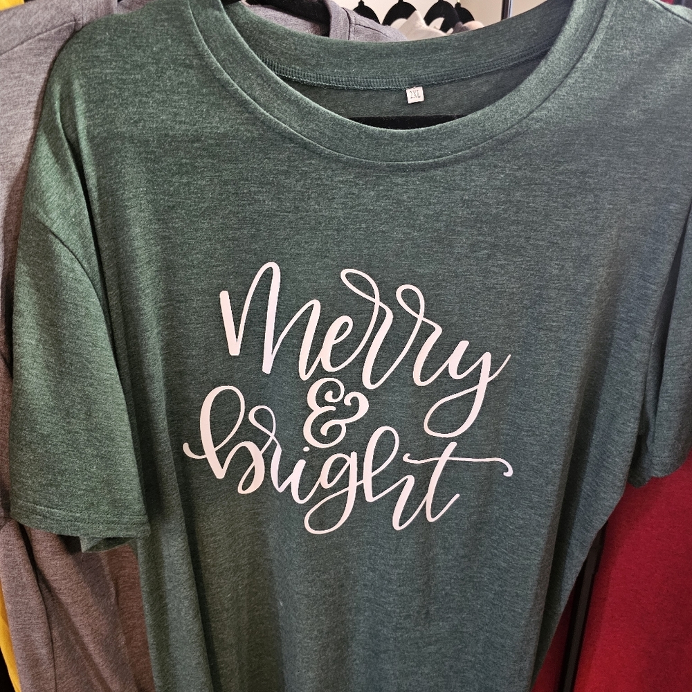 Green 'Merry & Bright' T-Shirt
